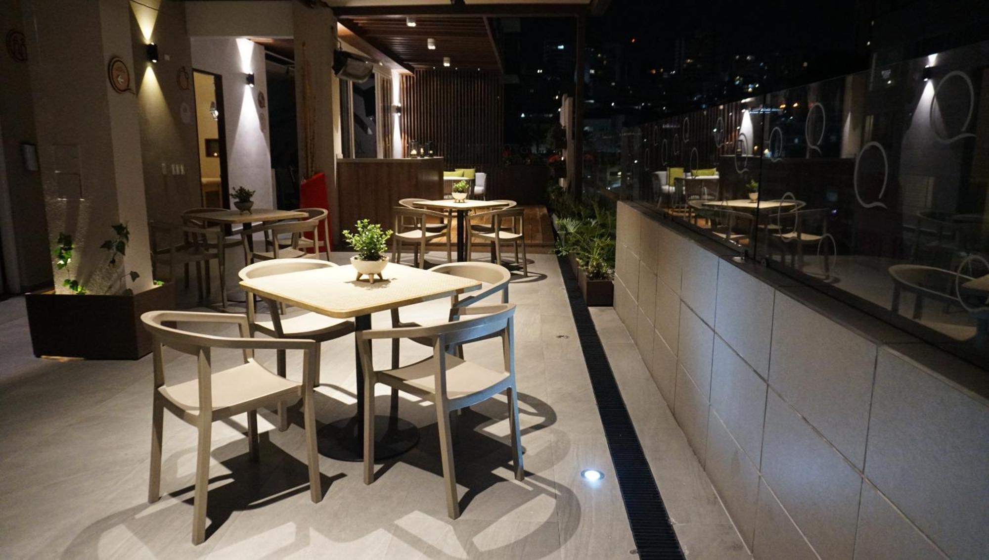 Quo Quality Hotel Manizales Exterior photo The interior of the restaurant