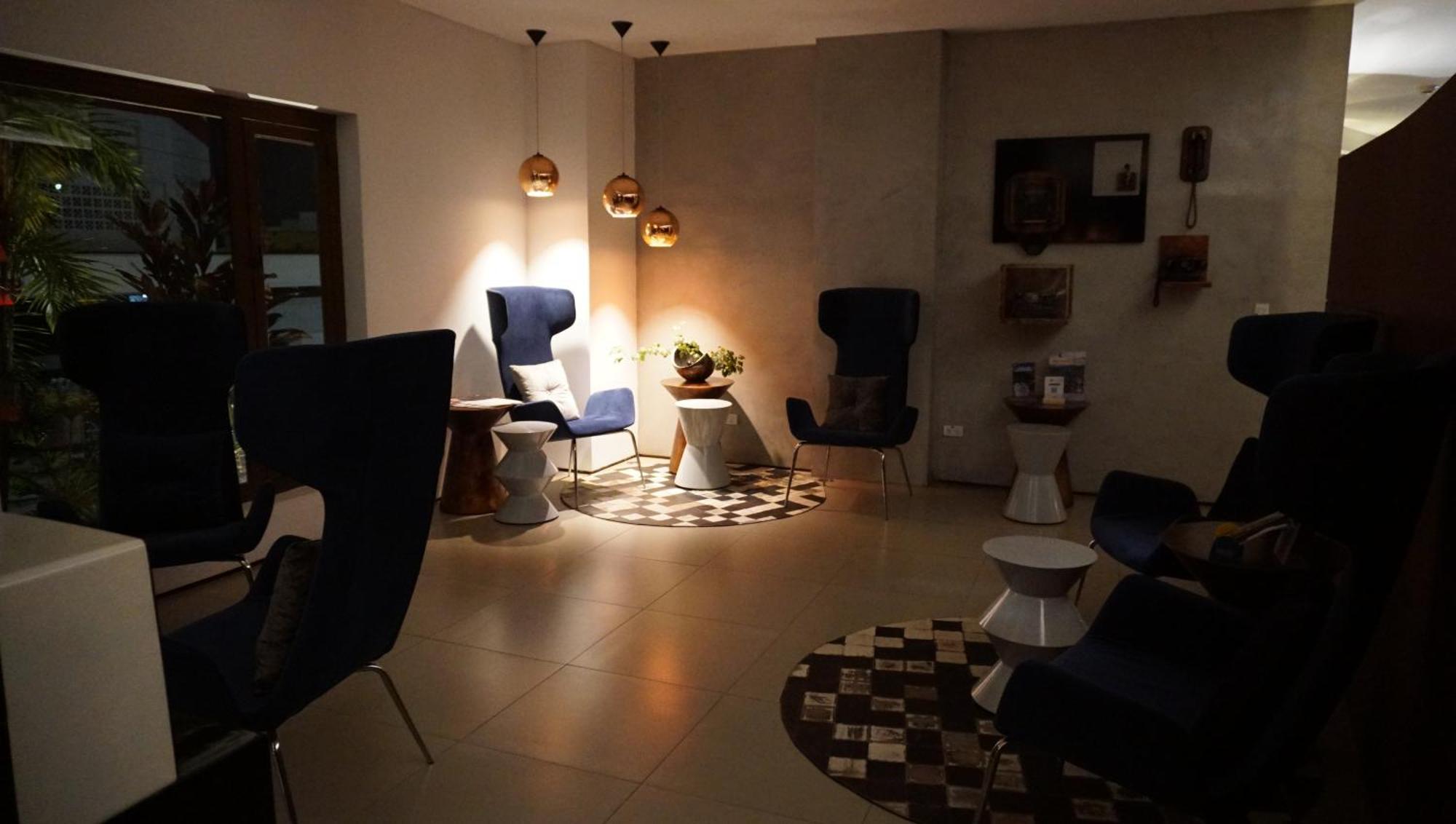 Quo Quality Hotel Manizales Exterior photo Interior of the library